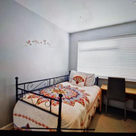 Marlows Diamond 4 Bedroom Home Марлоу Екстер'єр фото